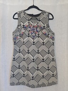New Romantics Black and White Geometric Embroidered Shift Dress Tunic